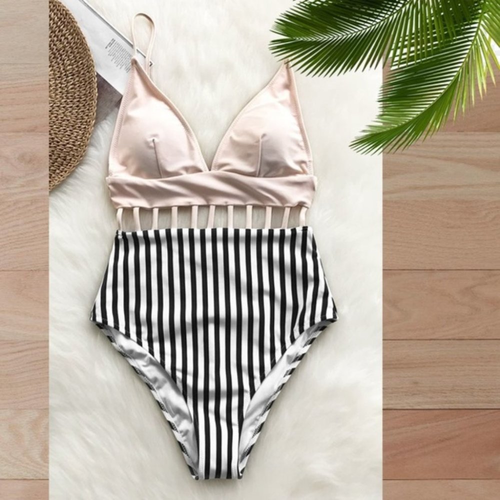 CUPSHE LIGHT PEACH TOP  /STRIPED BOTTOM ONE PIECE SWIMSUIT